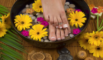 Подари себе любимой приятный уход: SPA-маникюр и SPA-педикюр - миндальный, минеральный, кофейный на выбор